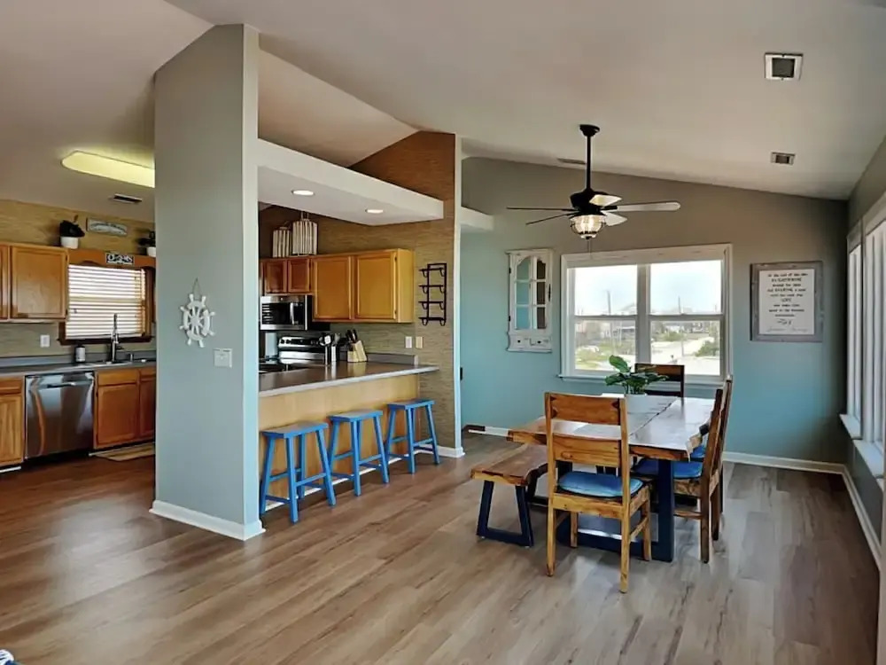 Paradise Palms by Topsail Realty