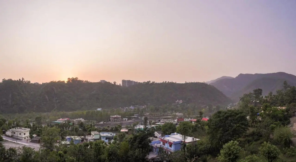 SaffronStays Casa Bellissimo, Dehradun - luxury villa near Malsi Deer Park with valley views
