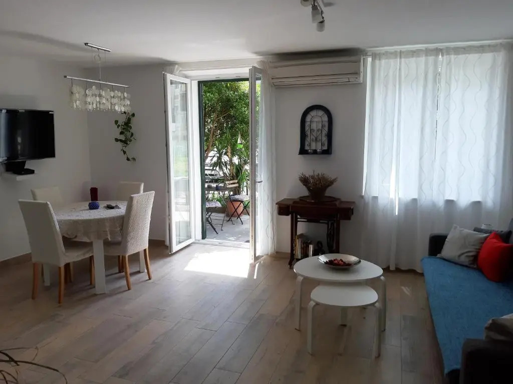 Apartment Mediterraneo