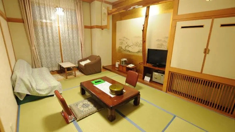 Showa Retro Spa Hotel Takasago Onsen