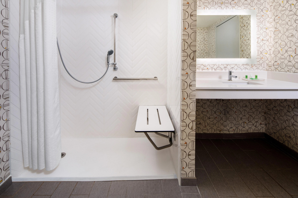 Holiday Inn Charlottesville-Monticello by IHG