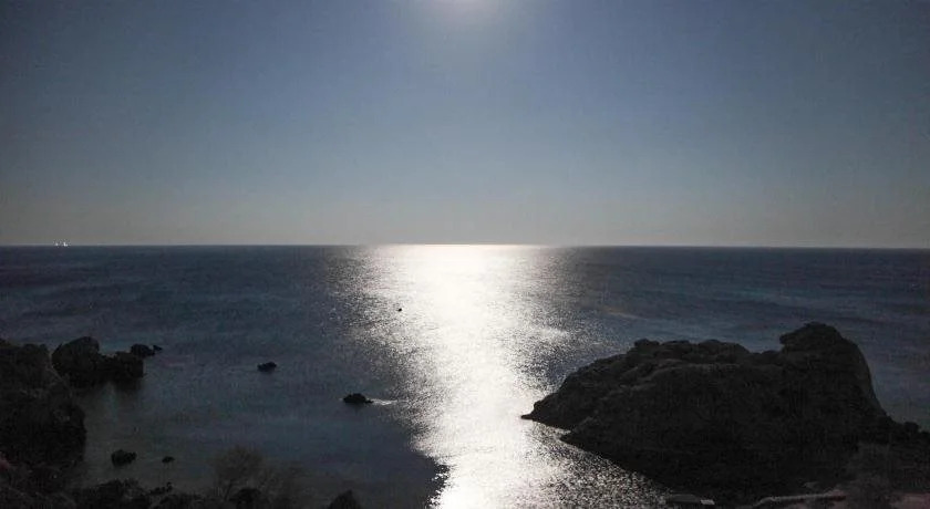 Castelia Bay Hotel