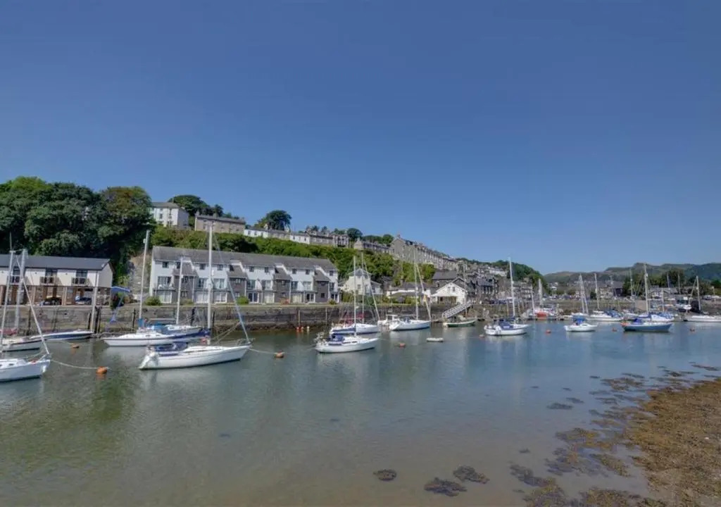 50 South Snowdon Wharf