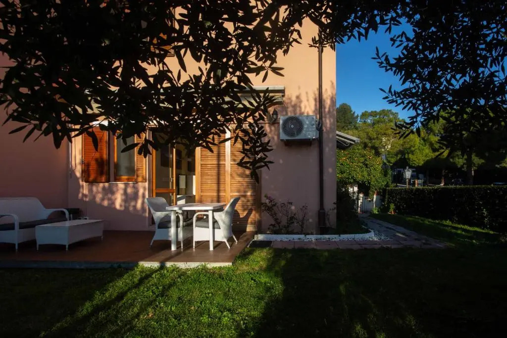 N172 - Numana, Meraviglioso Trilocale Con Giardino