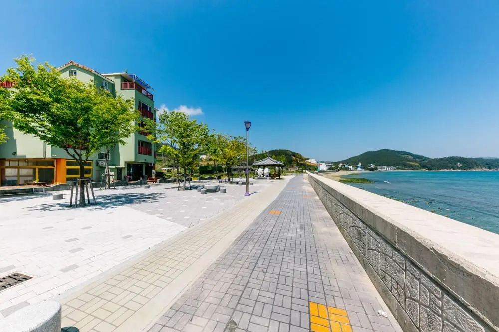 Geoje Beach House Pension