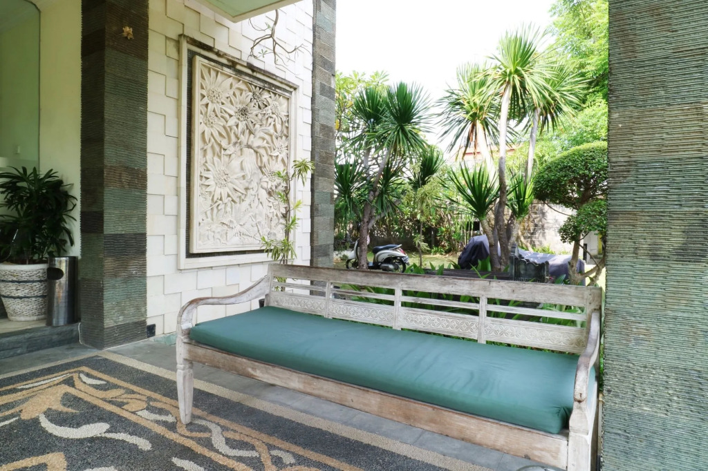 Teges Inn Kuta