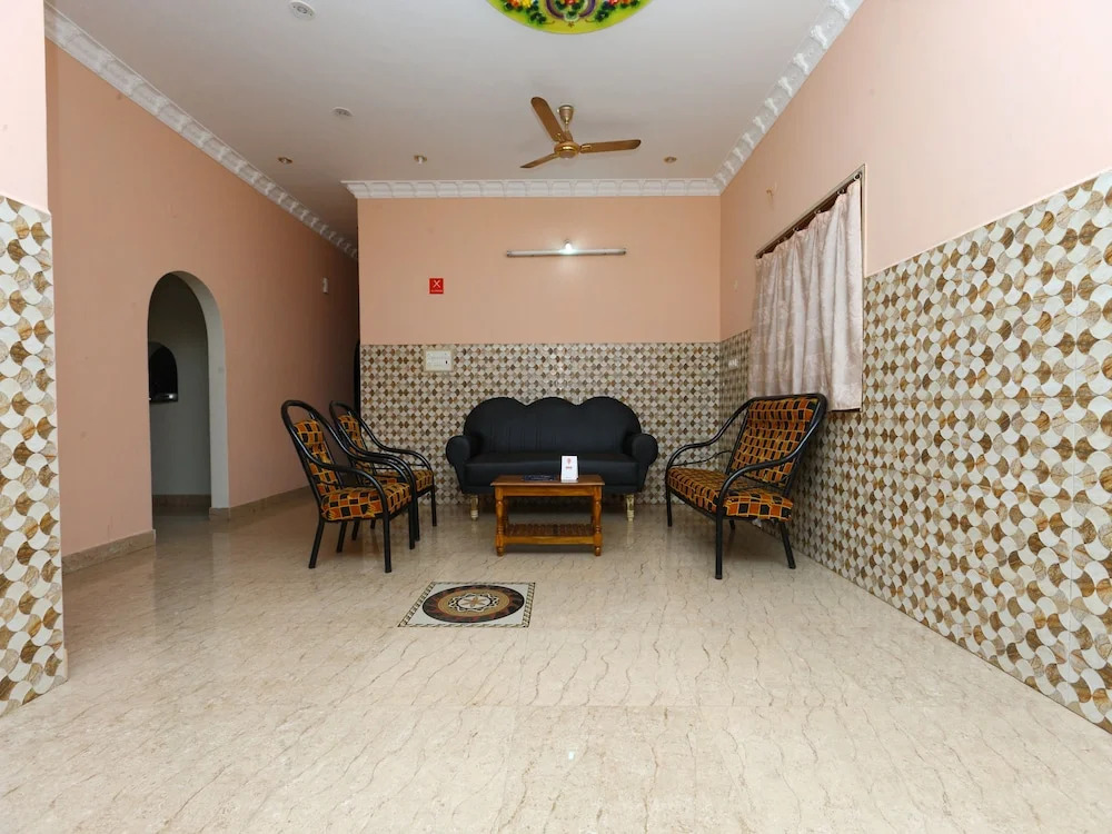 OYO 10095 Home Green View 3BHK Aurovile Beach