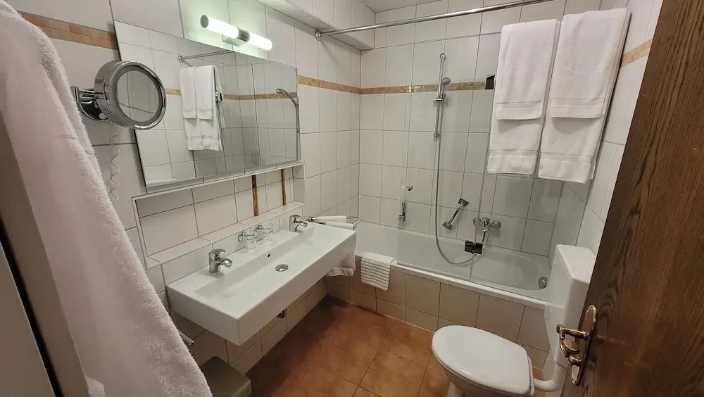 LuCA Hotel