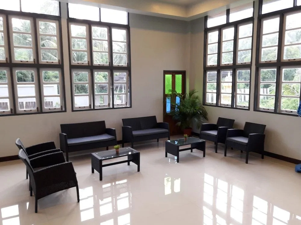 Phenwaree Amphawa Resort