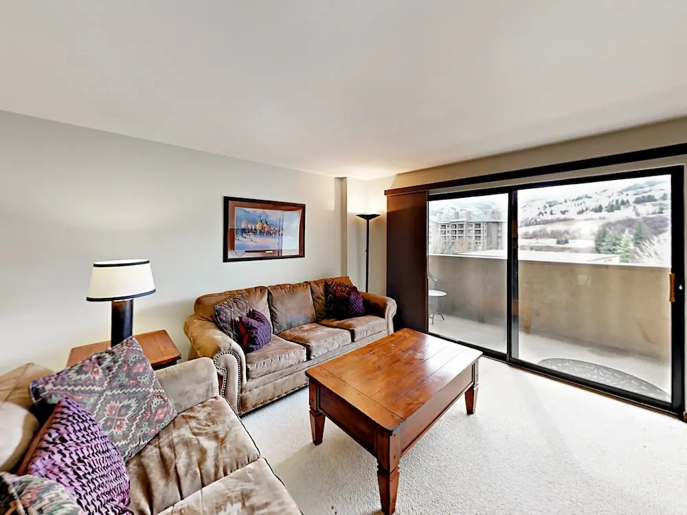 137 Benchmark Rd 312 Condo 1 Bedroom 1 Bathroom Condo