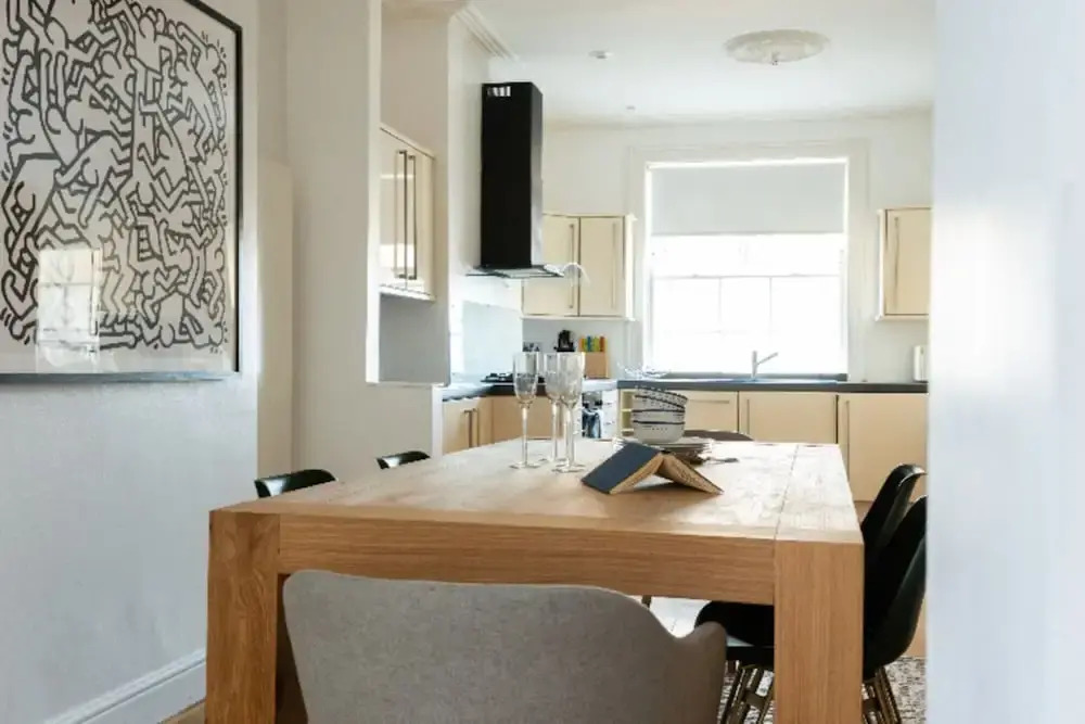The Kings Row- Quiet 3BD Near Kings Cross