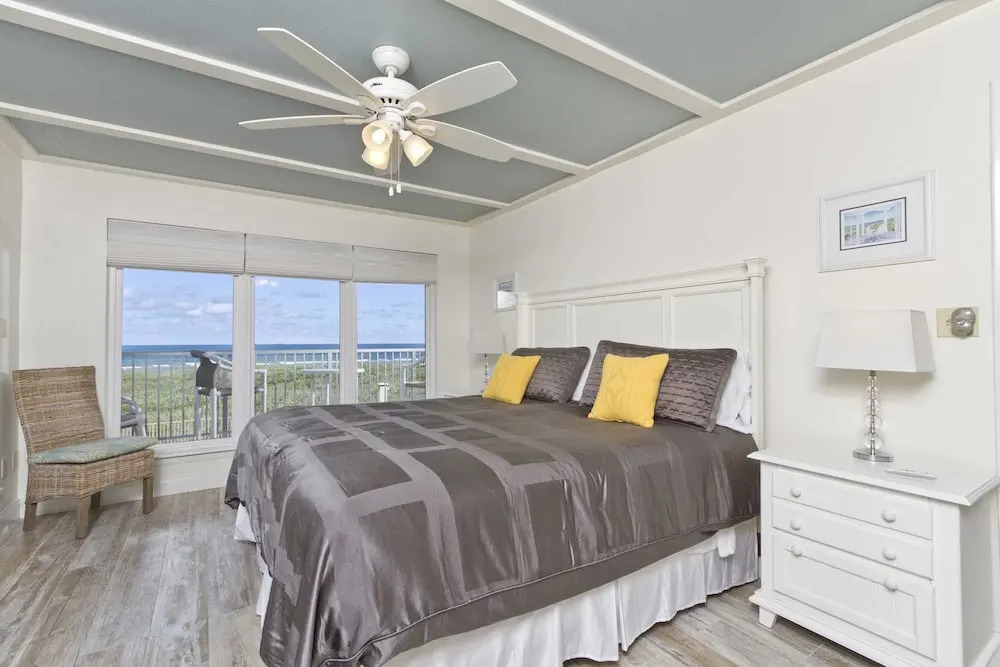 Edgewater Condominium 207