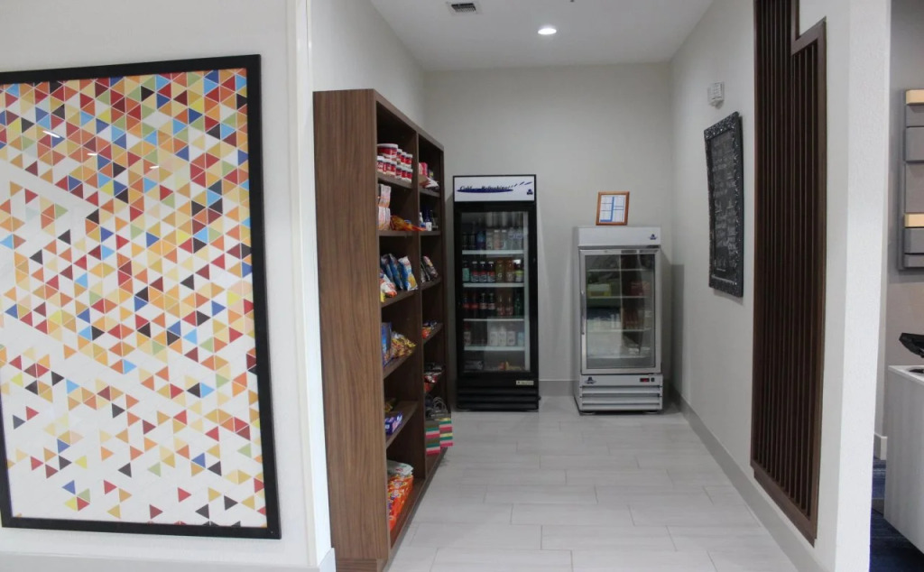Holiday Inn Express Hotel & Suites Mansfield by IHG
