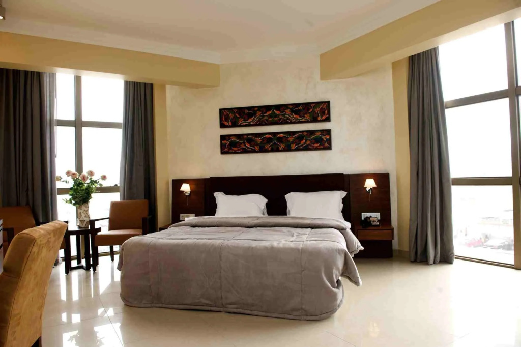 Avenue Suites