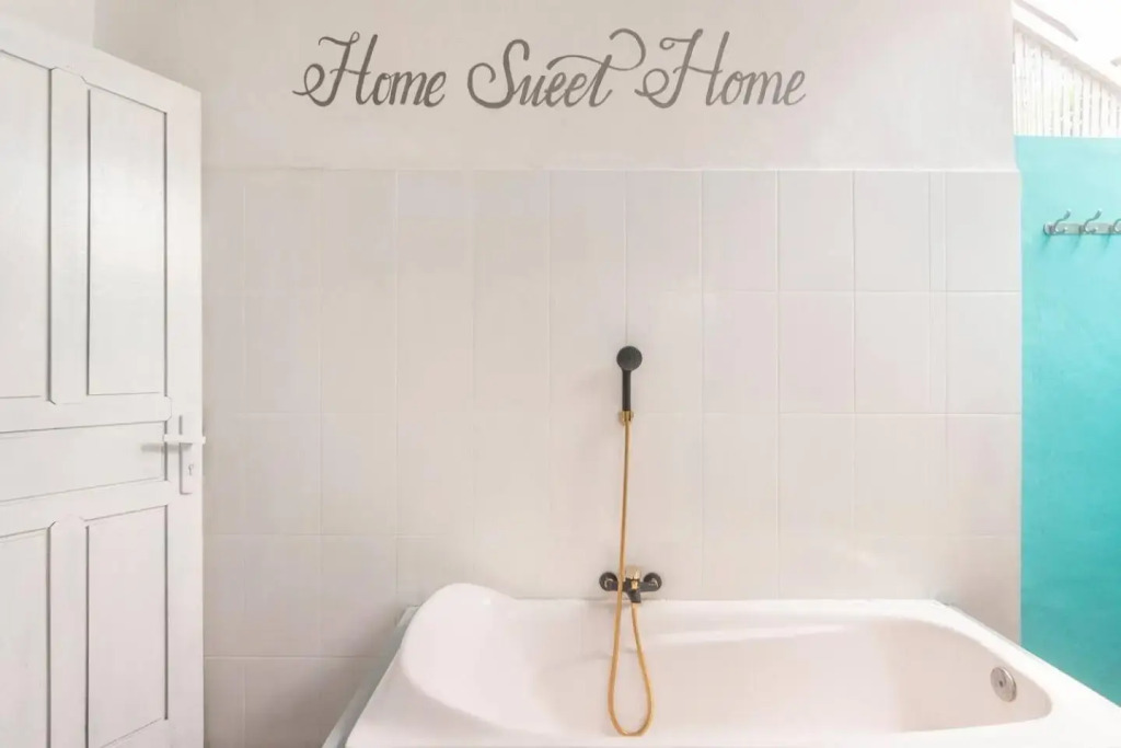 Charming 2Bdr Villa in the heart of Canggu & Beach walking Distance