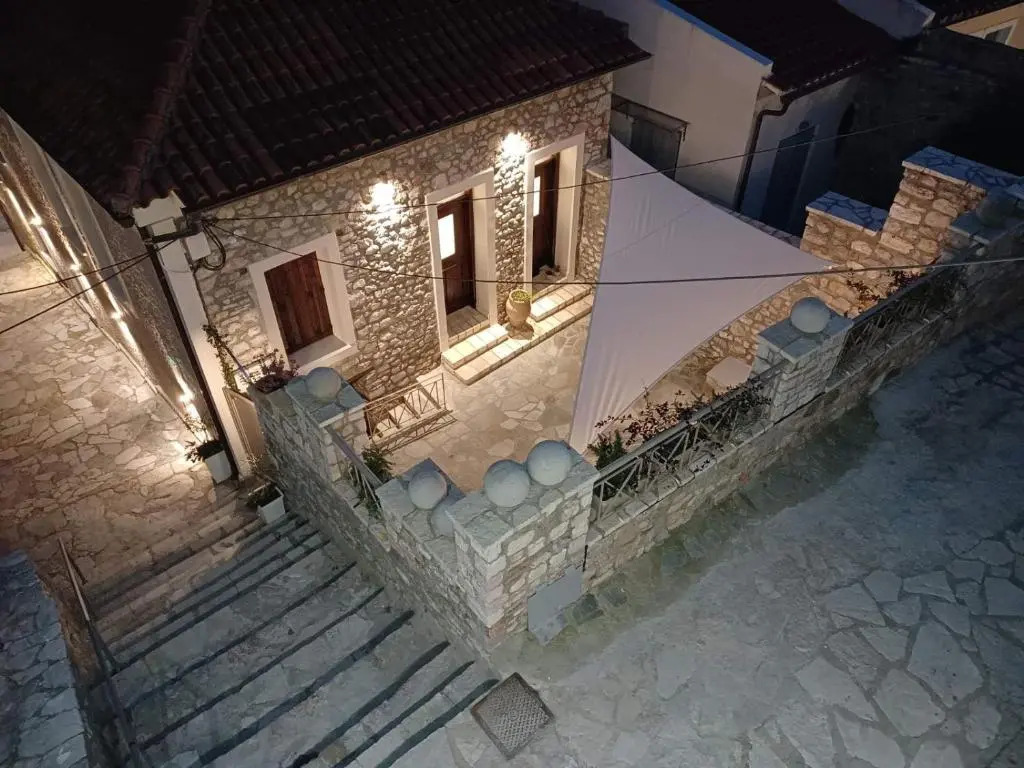 1571_ Suites A2
