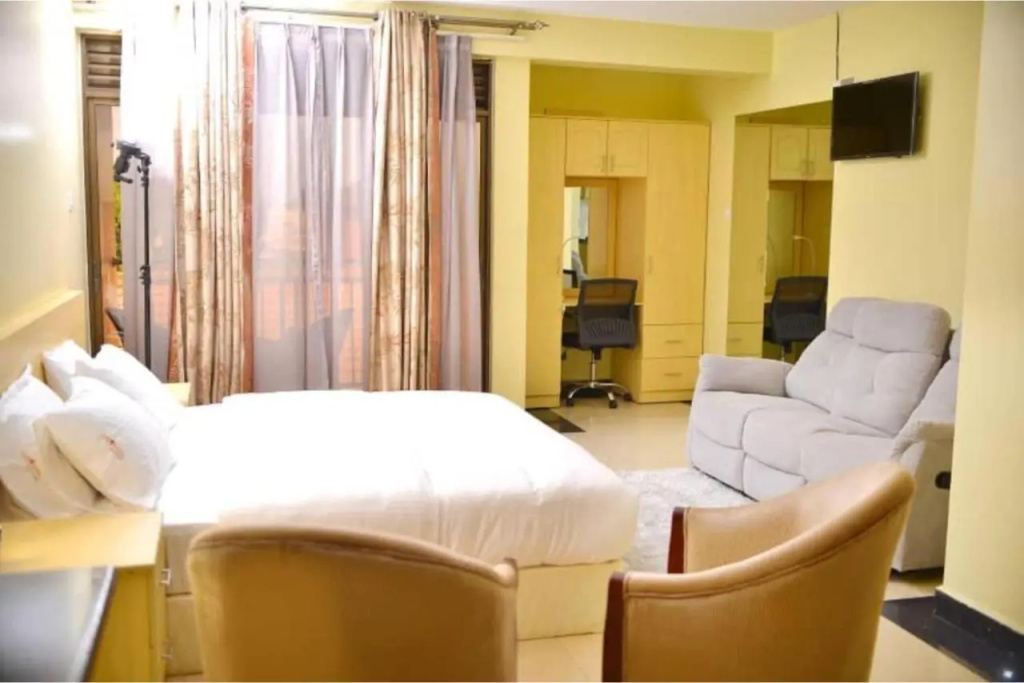 Crystal Suites & Apartments