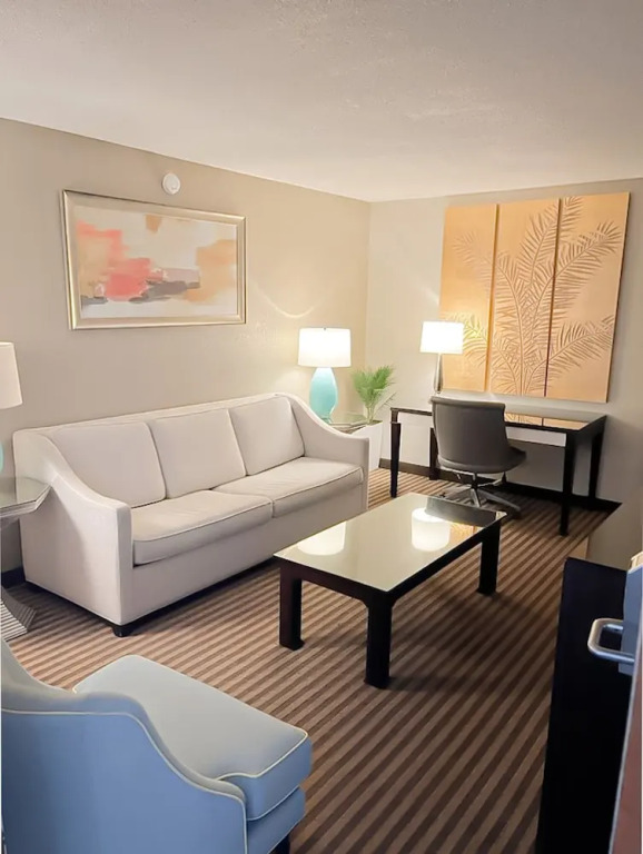 Eleven Boutique Hotel LLC