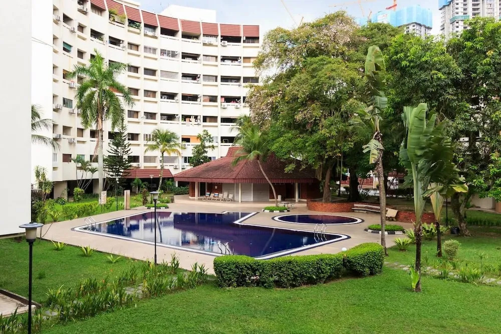 Cozy and Elegant Shahzan Court