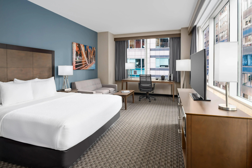 La Quinta Inn & Suites by Wyndham Chicago Downtown