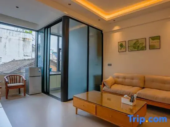 Yun He Li Cozy Vacation Homestay (Downtown Tengchong/Fortune Center Branch)