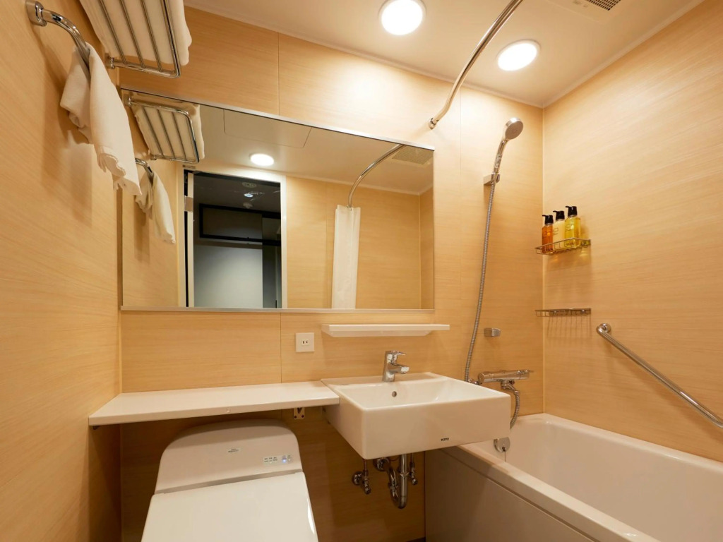 hotel androoms Shin-Osaka