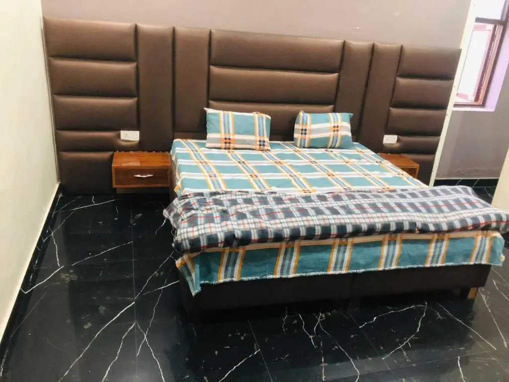 Hotel Rahul Singh by Oyo