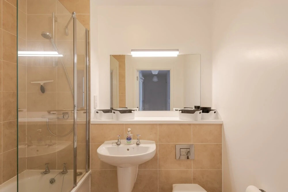 Guestready - Modern 2BR Flat With Large Balcony at East End