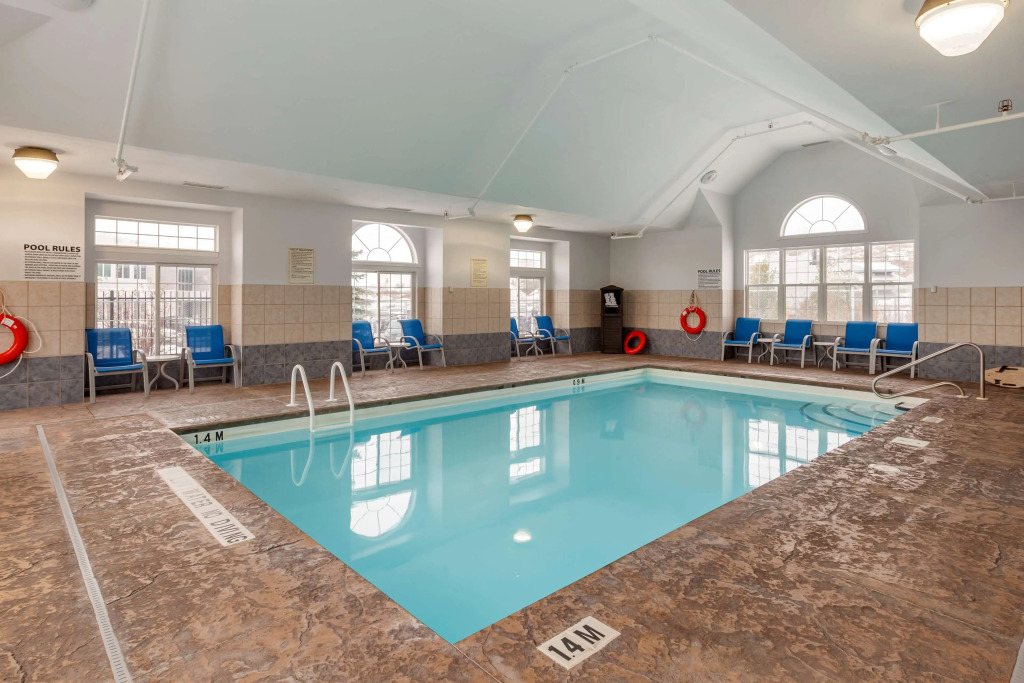 Best Western Plus Woodstock Inn & Suites