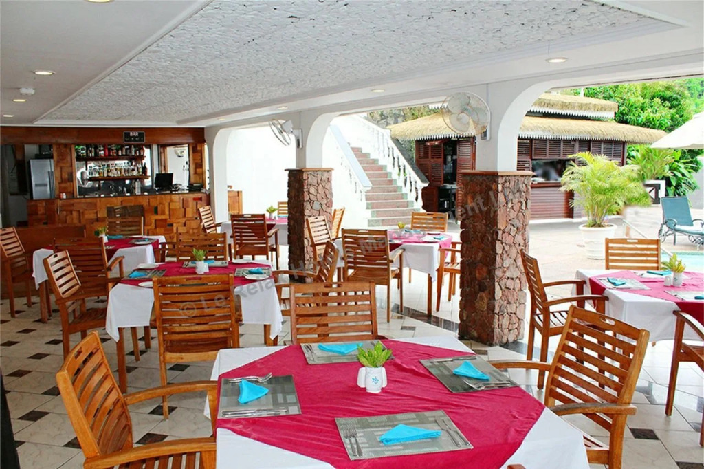 Le Relax Hotel and Restaurant