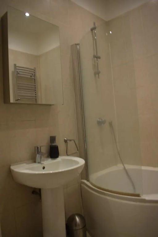 1 Bedroom Apartment in London Central Area