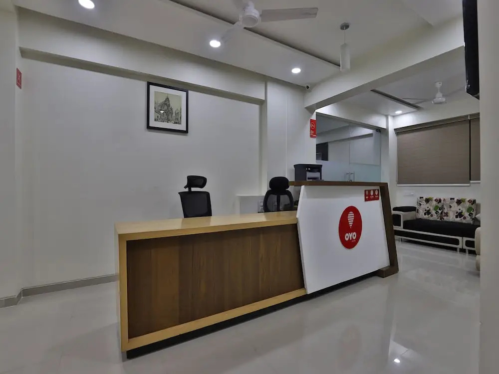Collection O 12462 Hotel Shiv Inn