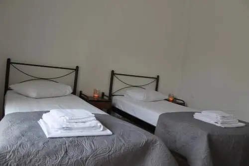 Dimitriadis Hotel