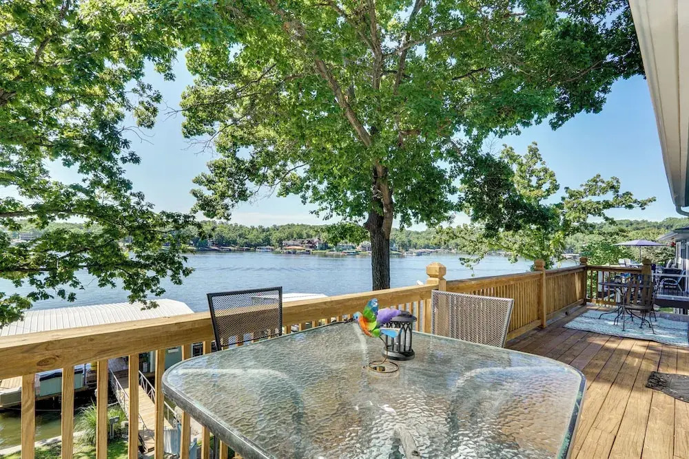 Lakefront & Dog-friendly Gem in Gravois Mills