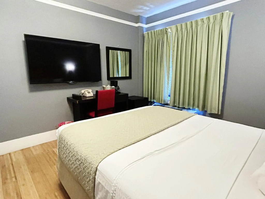 Ponce De Leon Hotel