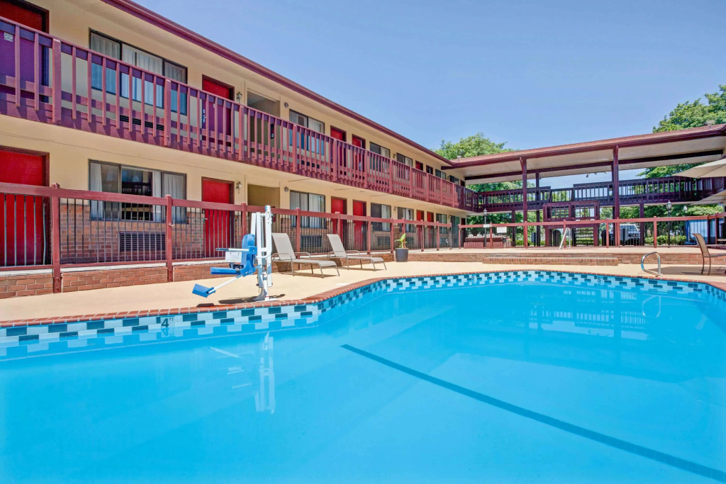 Super 8 by Wyndham Albany Corvallis