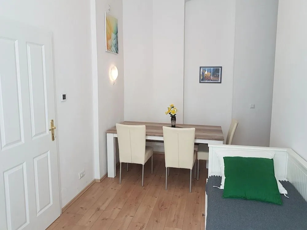 Sobieski Town Apartments
