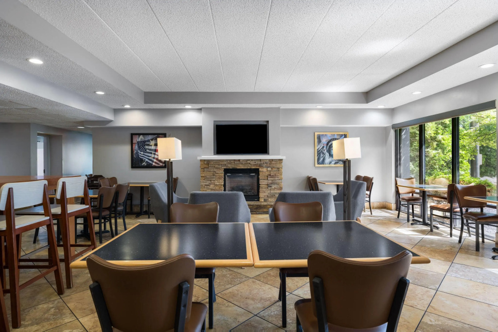 AmericInn by Wyndham Madison West