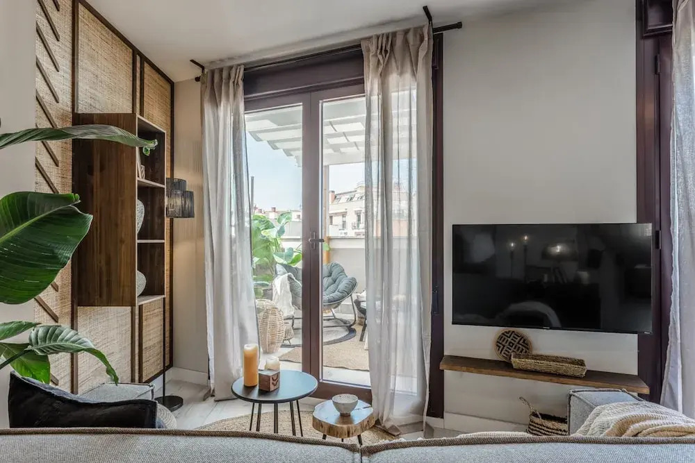 Lugbara - 1 Bedroom and Terrace in Goya