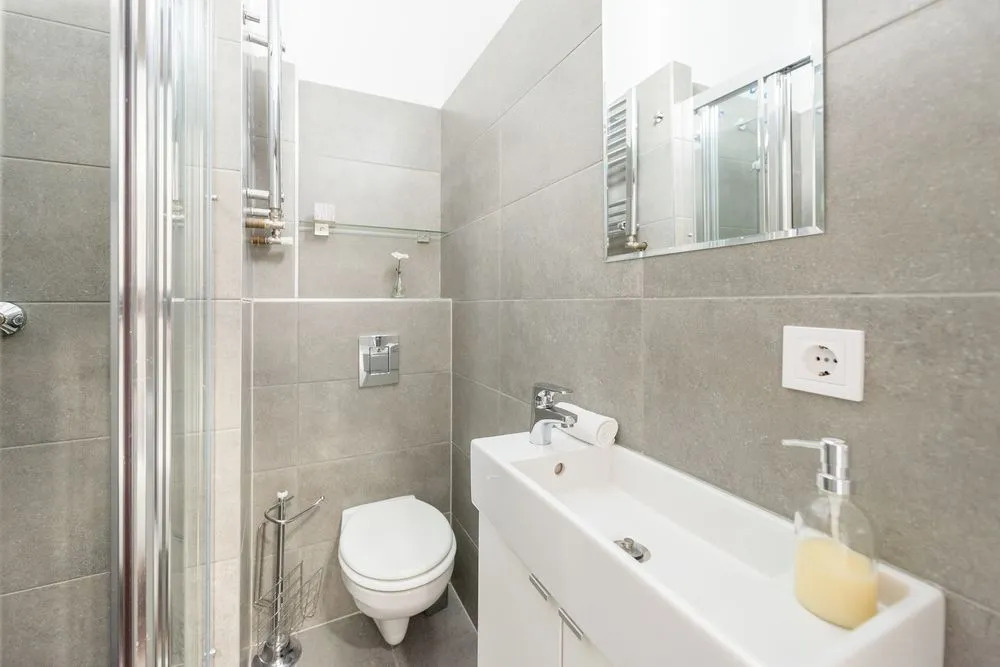 Oasis Apartments - Broadway II