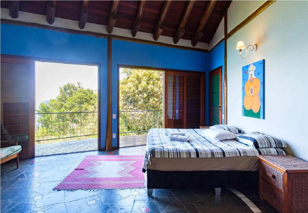 Pineapples Ubatuba | Mansion overlooking the sea