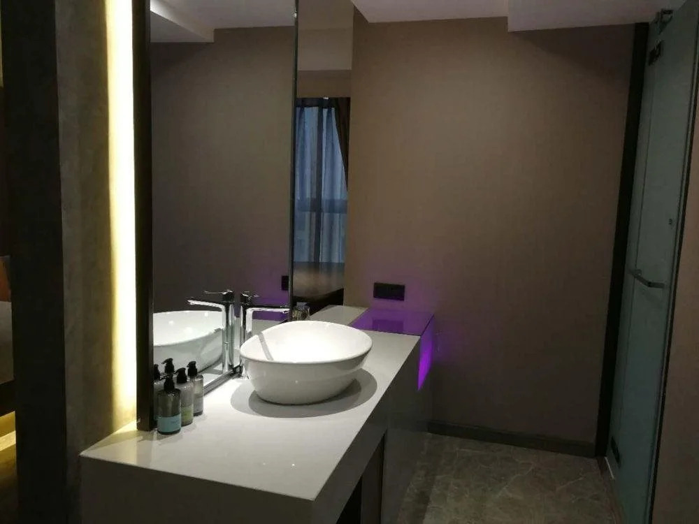 9H Hotel