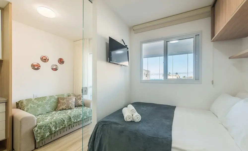 Condo. w/ Pool and Gym 70 m From the Beach - SMA