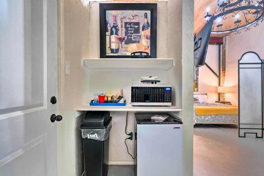 Ideally Located Vacation Rental Studio in Laredo!