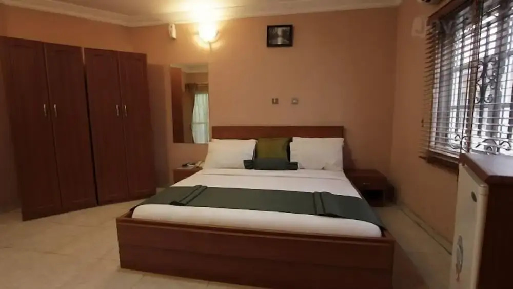 Greenland Suites