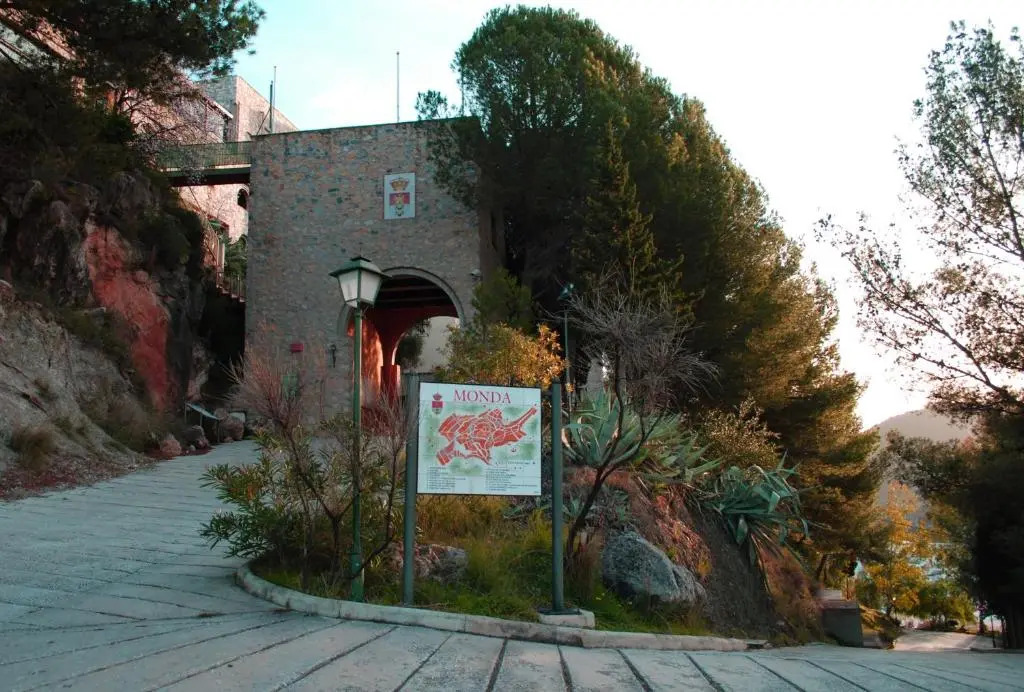 Hotel Castillo de Monda