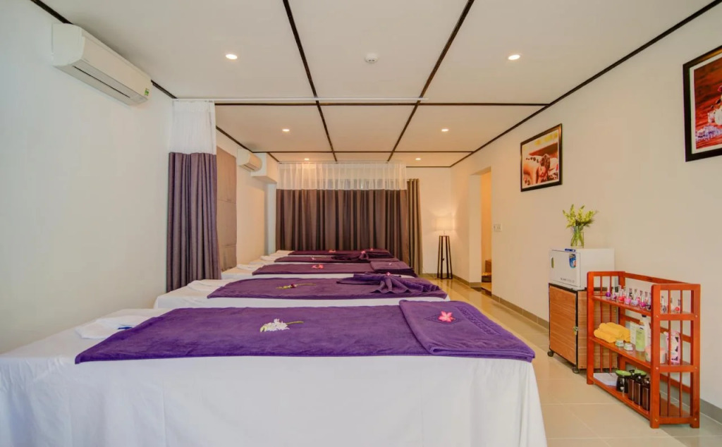 White Lotus Hotel Hoian