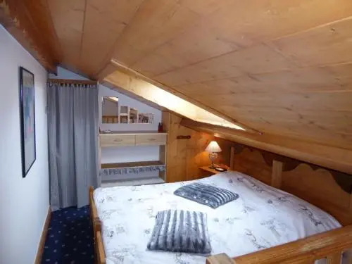 Apartment Bien decoré duplex / mezzanine avec balcon