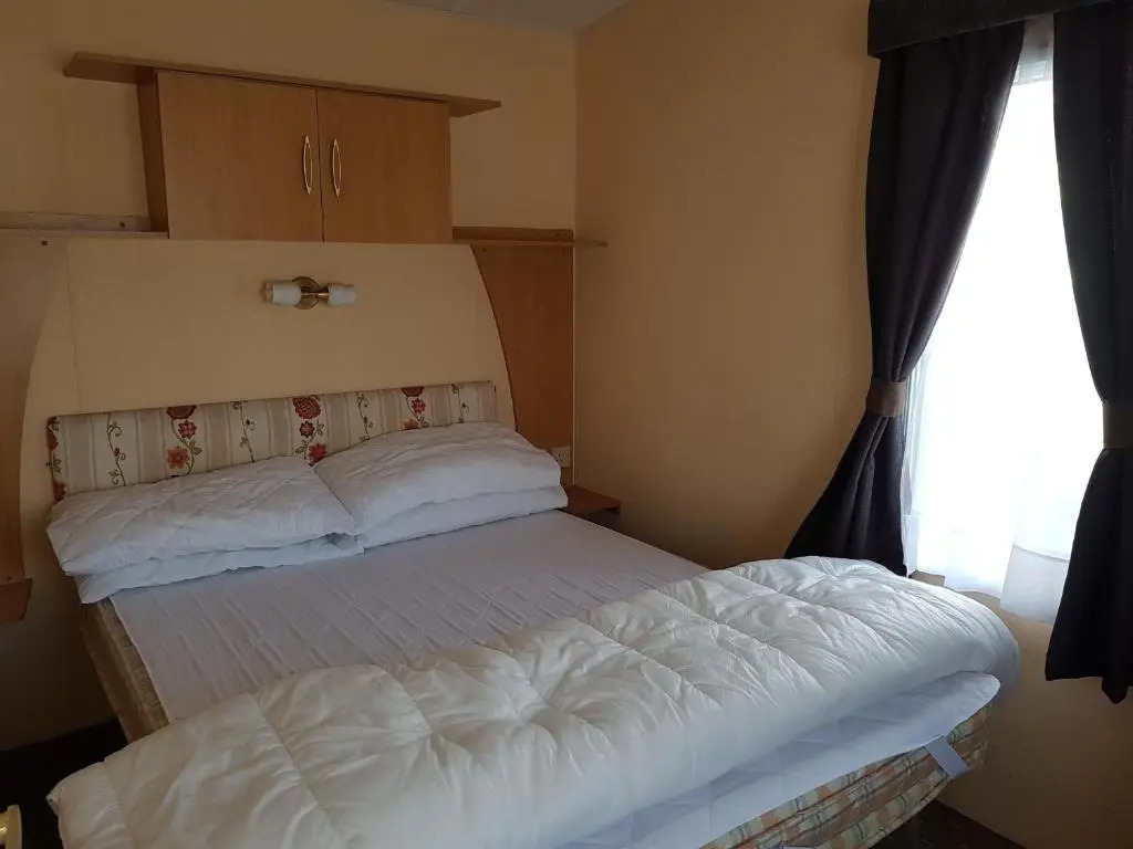 6 Berth with Sea Views on Beachside