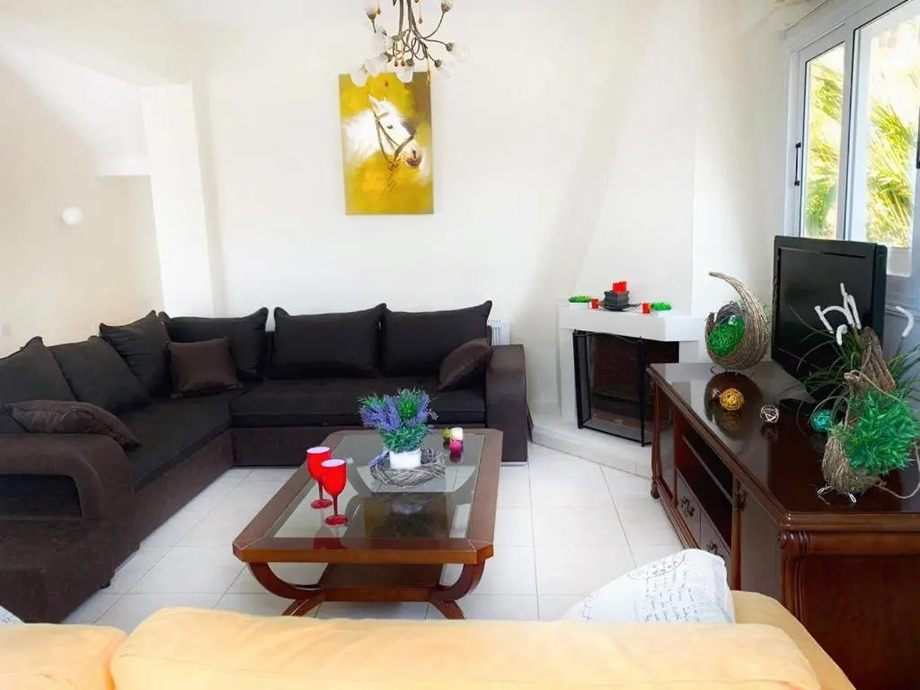 Beach Villa Roula 4 Bedroom in Ayia Napa